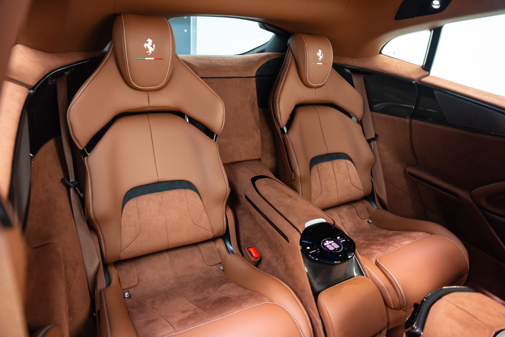 2024 FERRARI PUROSANGUE | FULL CARBON | VERDE DORA FYM | MASSAGE SEATS | HIGH SPECS | MAIN DEALER SE